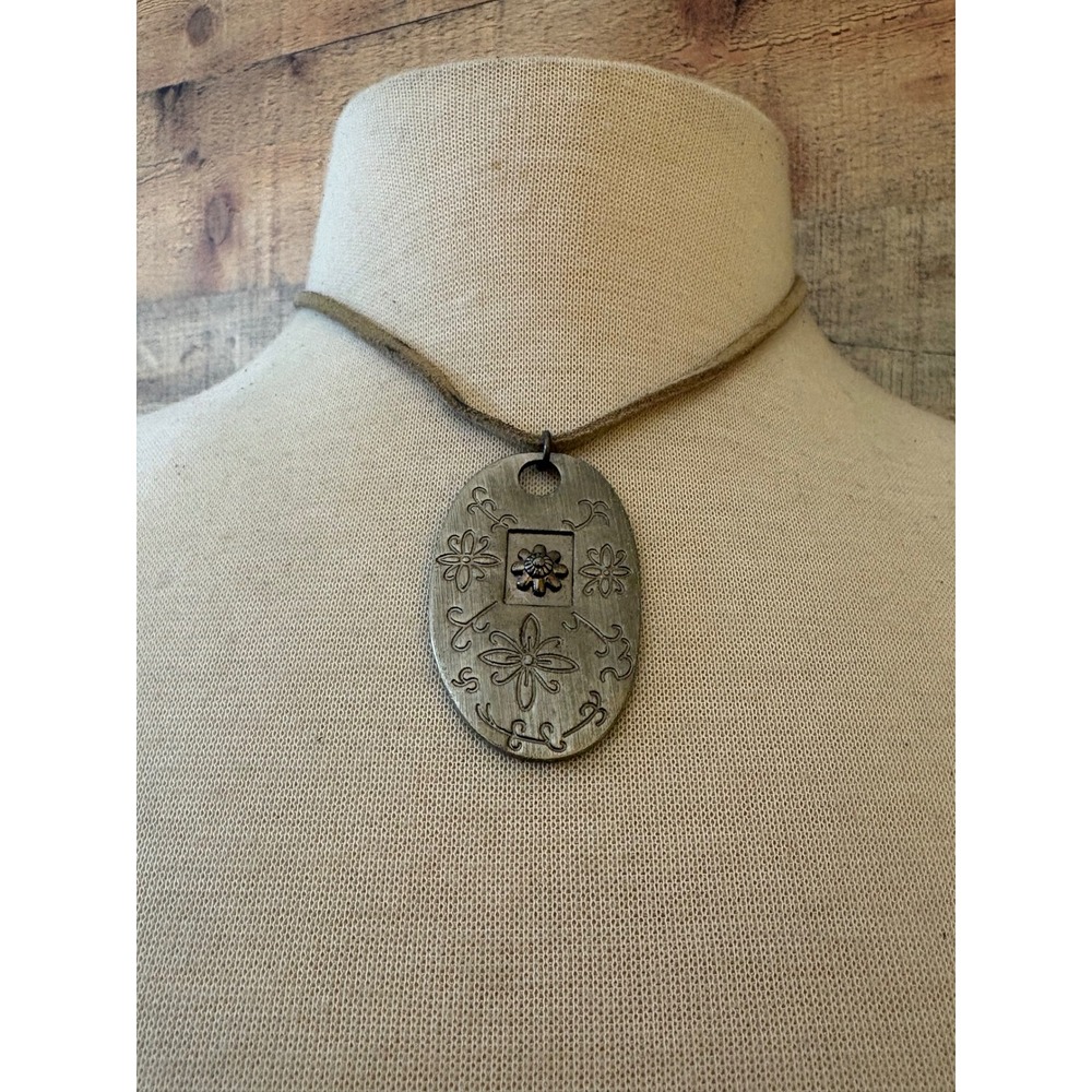 Boho Etched Floral Oval Pendant Necklace Tan Suede Cord Silver Tone